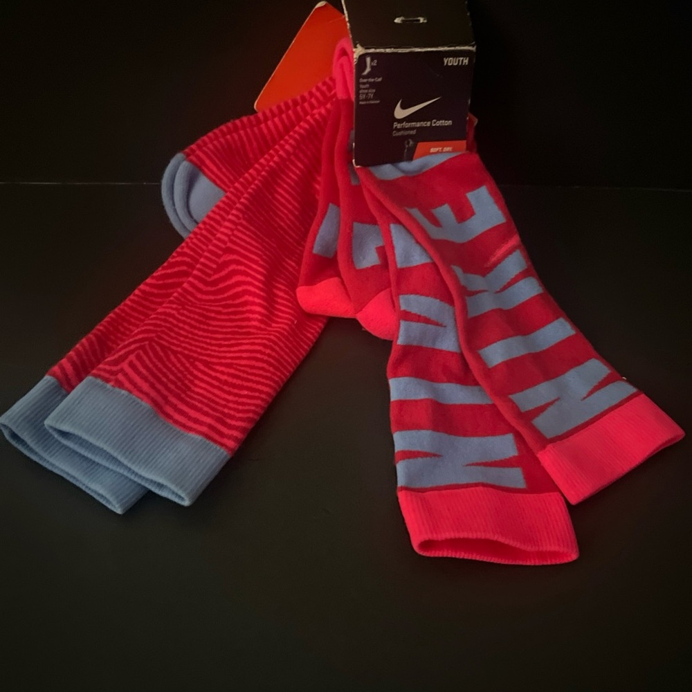Women’s Jrs Nike Socks Size 5Y-7Y Crew over the calf Athletic Socks